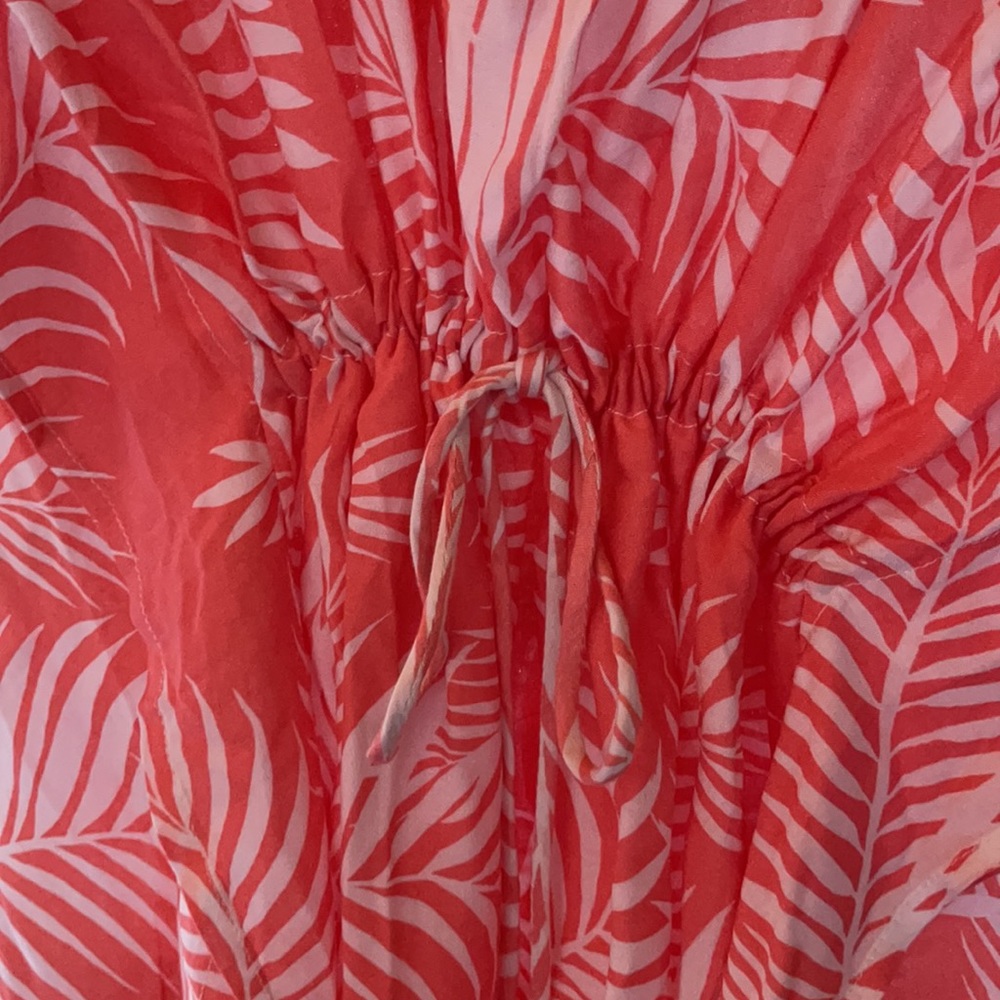 Swimsuit cover up - Picture 3 of 3